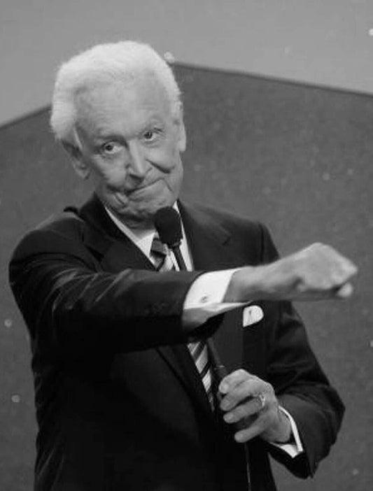 Bob Barker Hosting The Price Is Right Tv Show Picture Photo Print