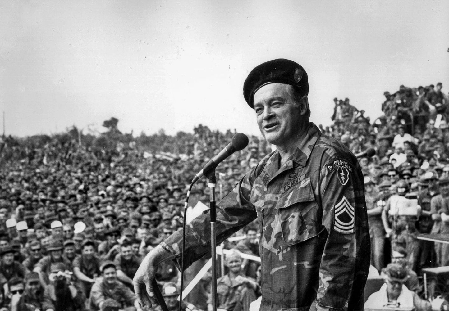Bob Hope Cu Chi North Of Saigon Vietnam Entertain The Troops Magnet