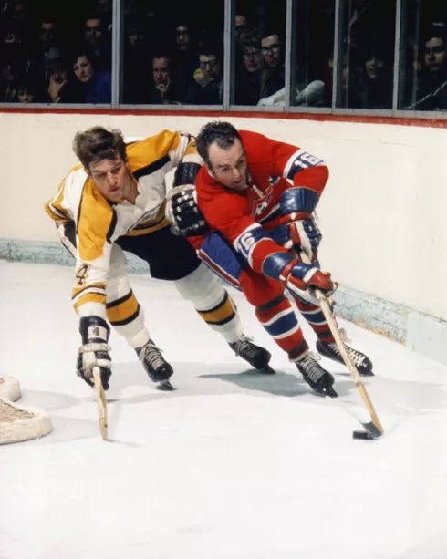 Boston Bruins Bobby Orr And Montreal Canadiens Henri Richard Magnet Print