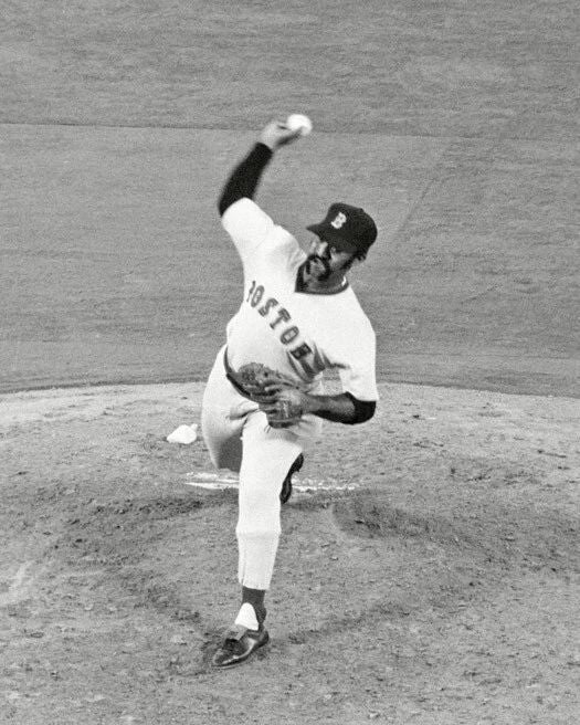 Boston Red Sox Luis Tiant Glossy Magnet Baseball Magnet 2