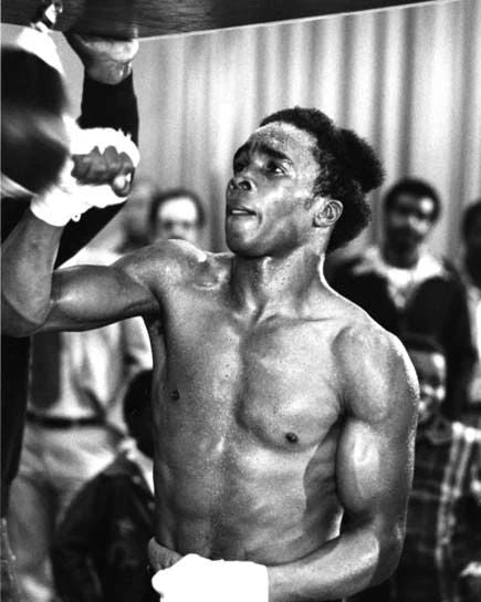Boxing Champion Sugar Ray Leonard Glossy Photo Boxer Print Photograph
