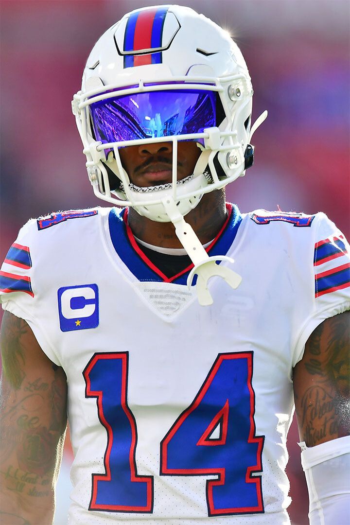 Buffalo Bills Stefon Diggs 14 American Football Player Keychain