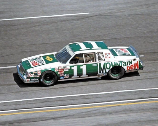 Buick Regal Darrell Waltrip Glossy Photo Daytona 500 Print Mountain Dew