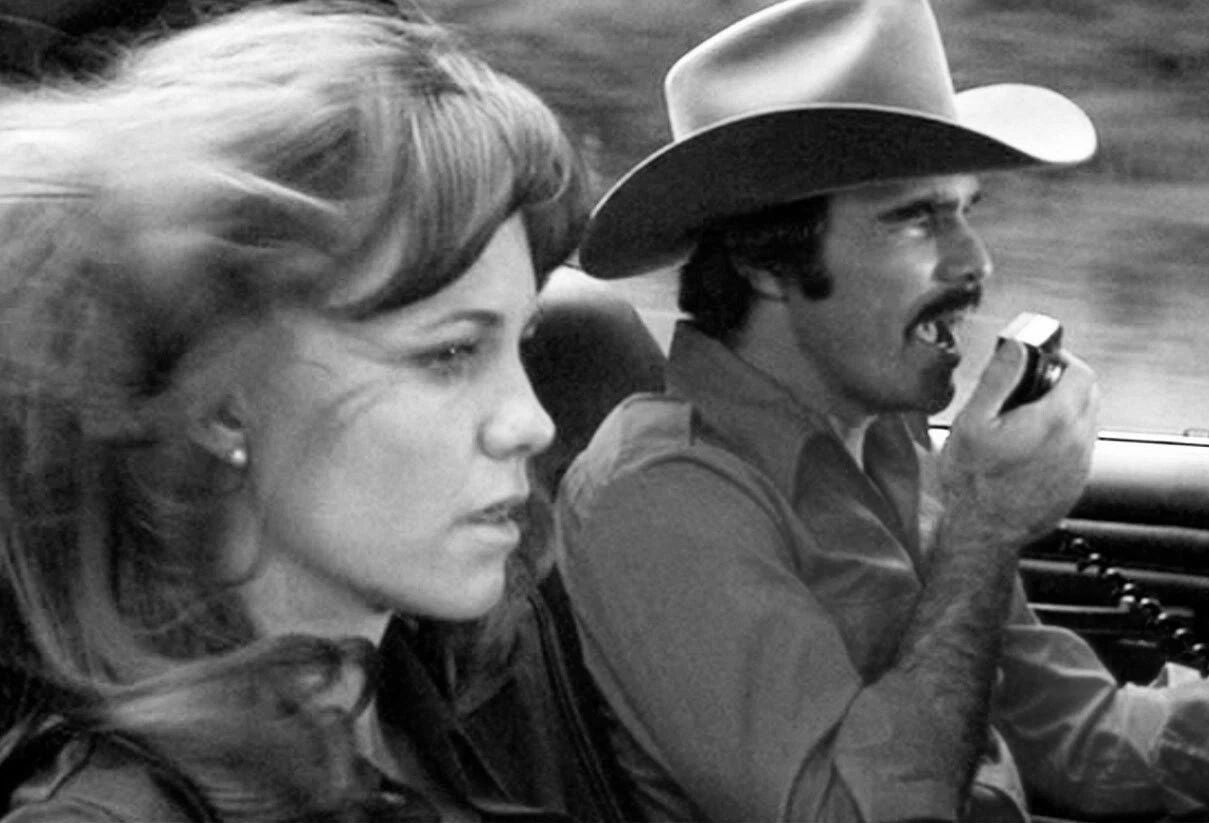 Burt Reynolds Sally Field In Smokey & The Bandit Classic Movie Keychain 8.5X 11