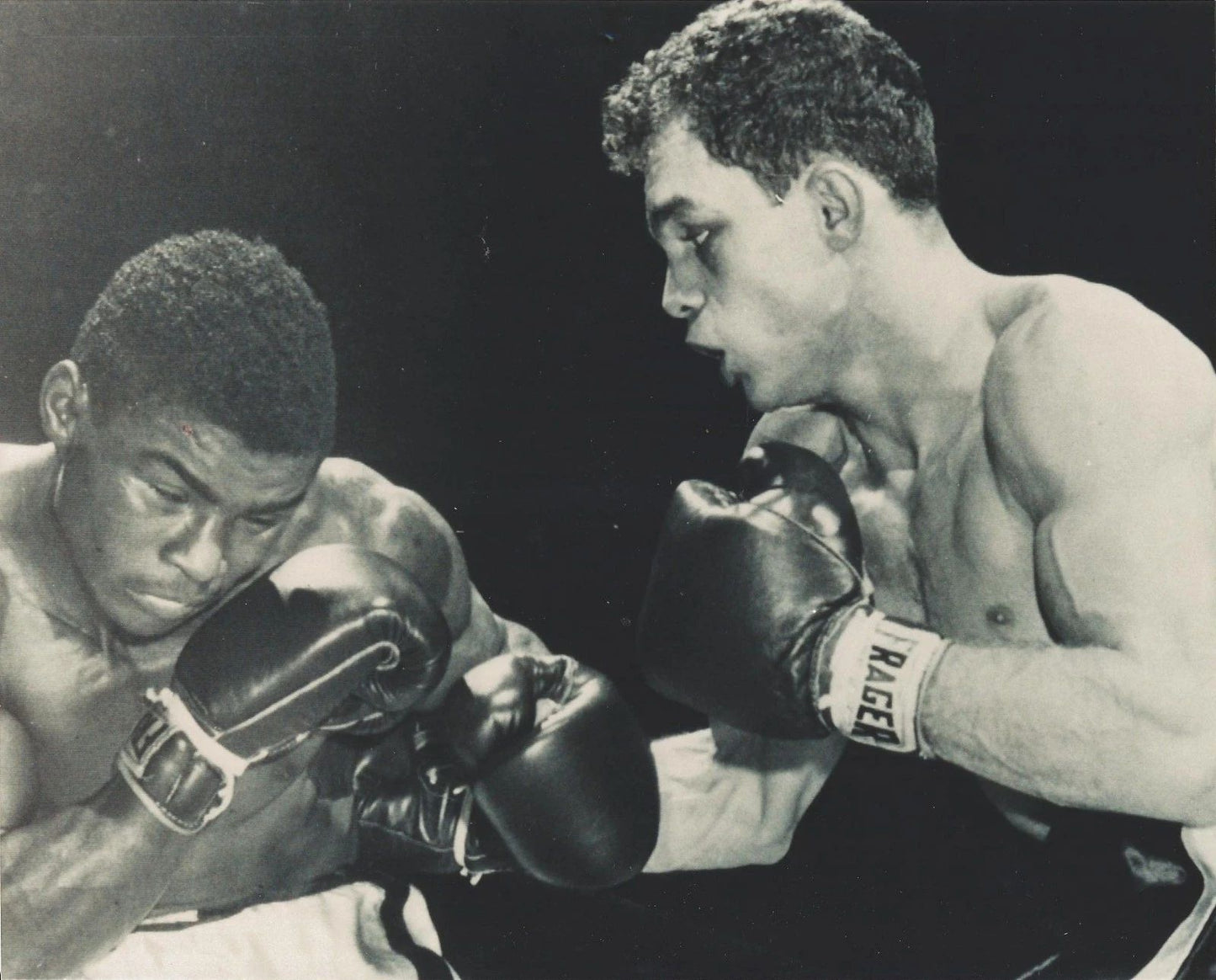 Carlos Ortiz Photo Boxing Picture Ring Action 300 Piece Jigsaw Puzzle
