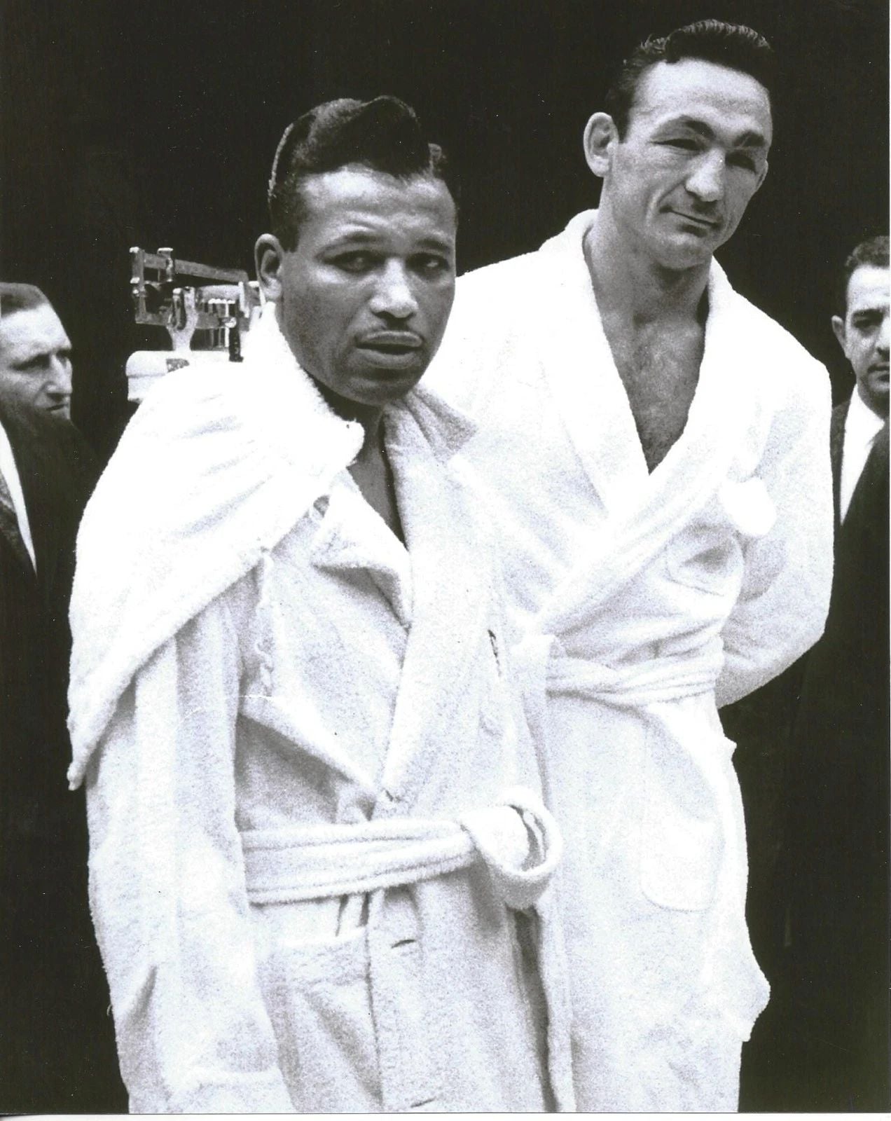 Carmen Basilio Vs Sugar Ray Robinson Photo Boxing Picture In Robes