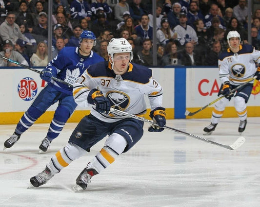 Casey Mittlestadt Magnet Hockey Buffalo Picture Nhl Sabres Vs Maple Leafs