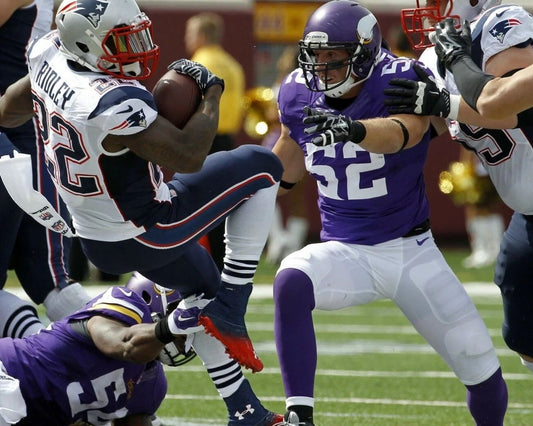 Chad Greenway Photo Minnesota Vikings Nfl Football Vs Patriots