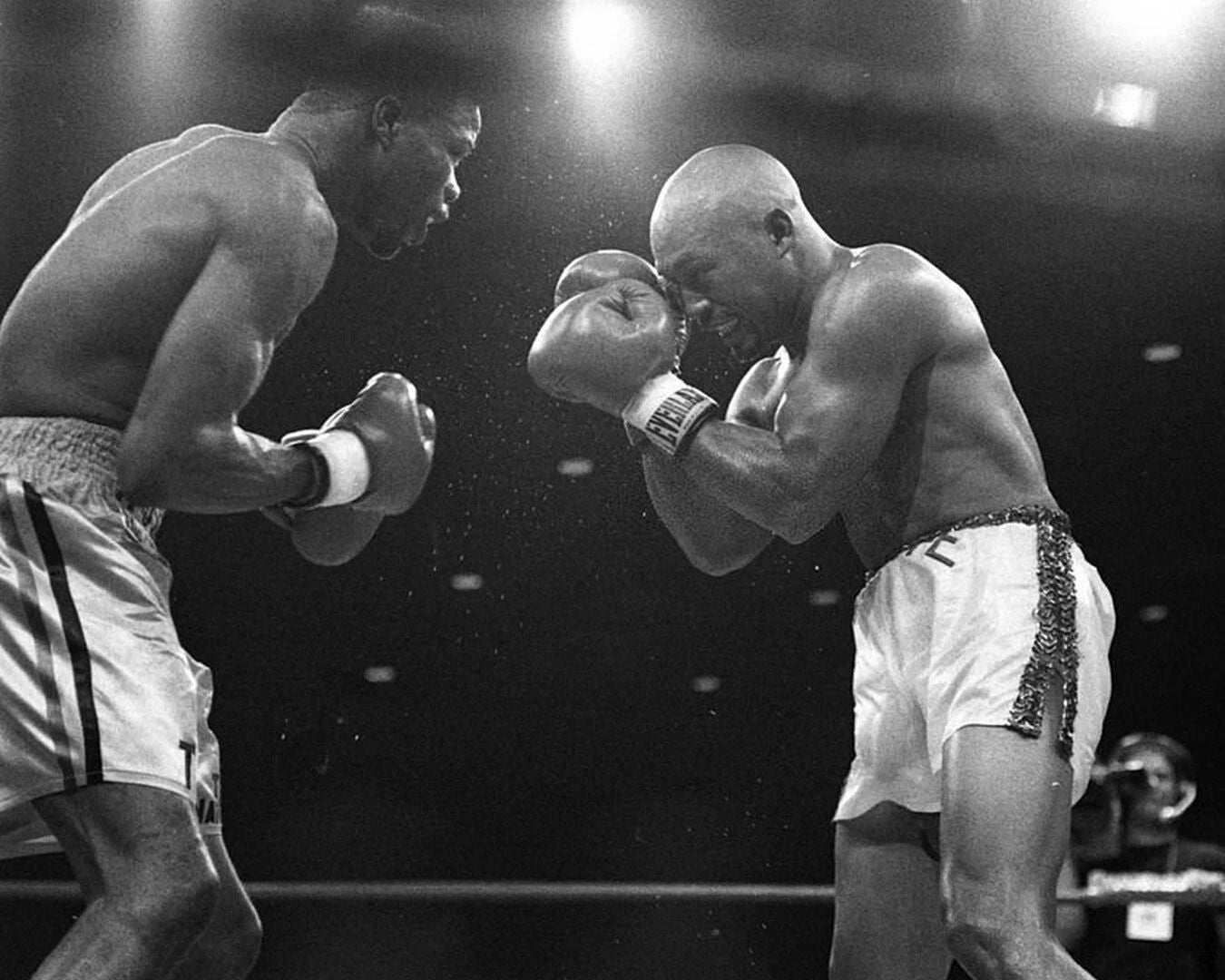 Charles The Natural Murray Keychain Boxing Picture Bw Action