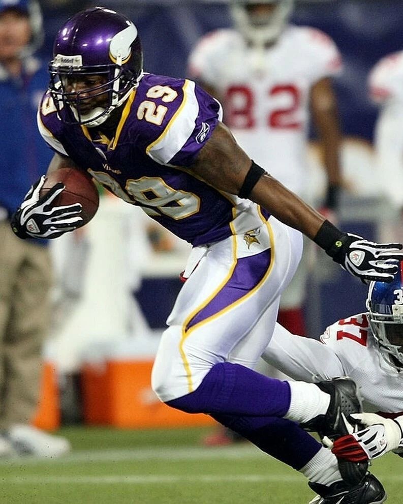 Chester Taylor Photo Minnesota Vikings Nfl Football Close Action