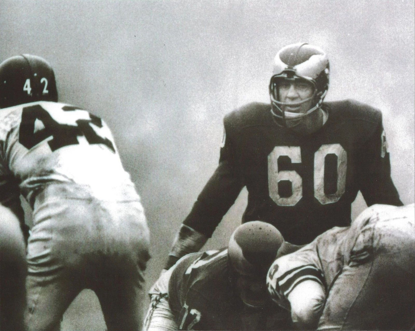 Chuck Bednarik Photo Philadelphia Eagles Picture Nfl Football At The Line