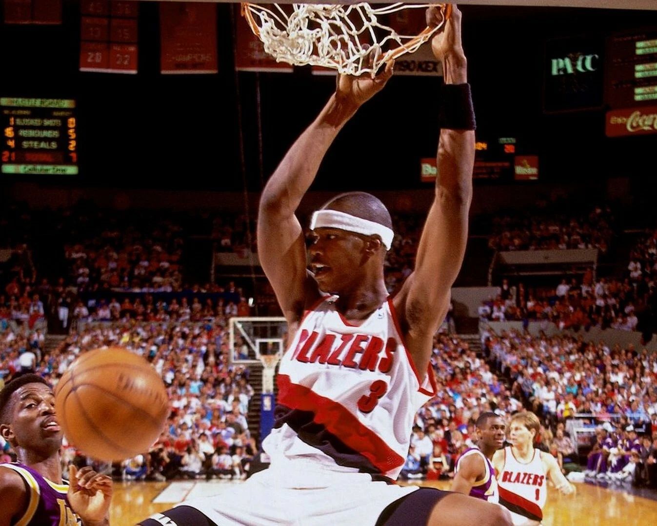 Cliff Robinson Photo Portland Trail Blazers Basketball Nba Dunk