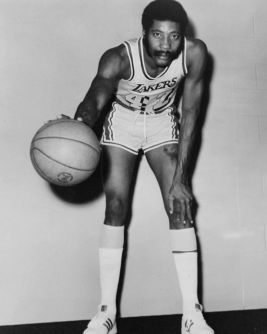 Connie Hawkins Magnet Los Angeles Lakers La Basketball Nba
