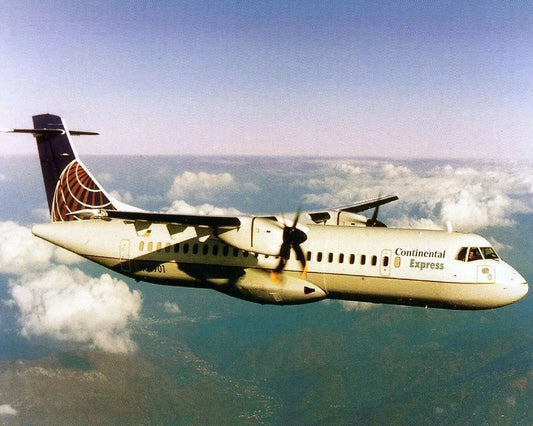 Continental Express Airlines Atr 72 Airplane Aircraft Retro Picture Magnet