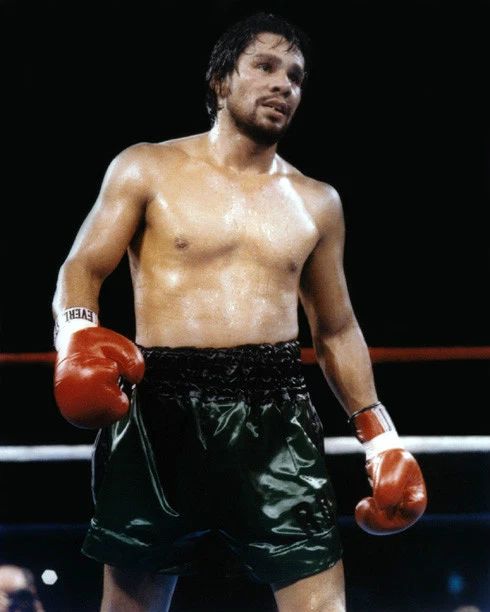Champion Boxer Roberto Duran Glossy Photo 'Hands Of Stone' Poster Print