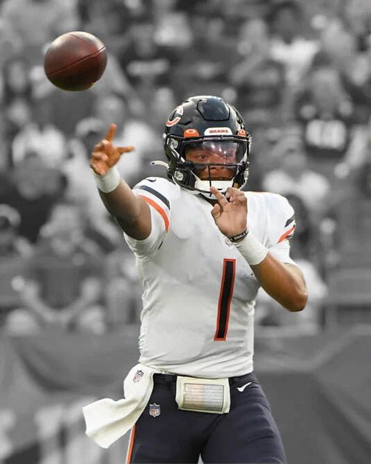 Chicago Bears Justin Fields Glossy Magnet Spotlight Football Magnet