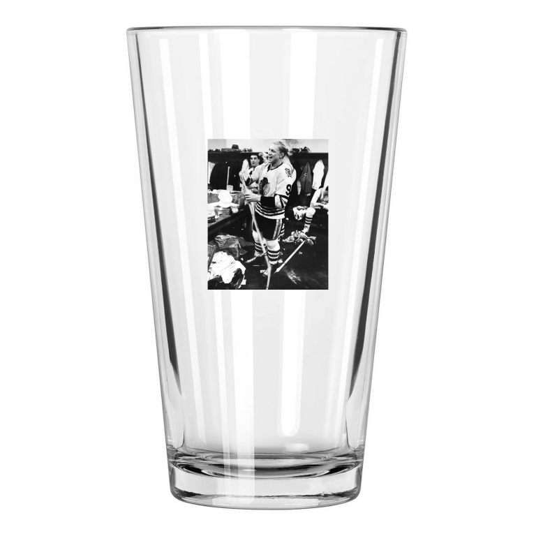 Chicago Blackhawks Bobby Hull Hockey Locker Room Hof 83 Pint Beer Drinking Glass