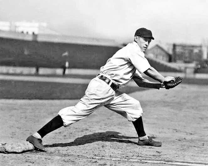Chicago Cubs Johnny Evers Glossy Magnet Baseball Magnet Hof 46