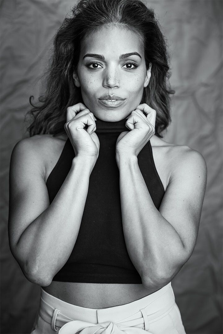 Ciara American Woman Musician Song Songwriter Wall Art Home Deco Jigsaw Puzzle
