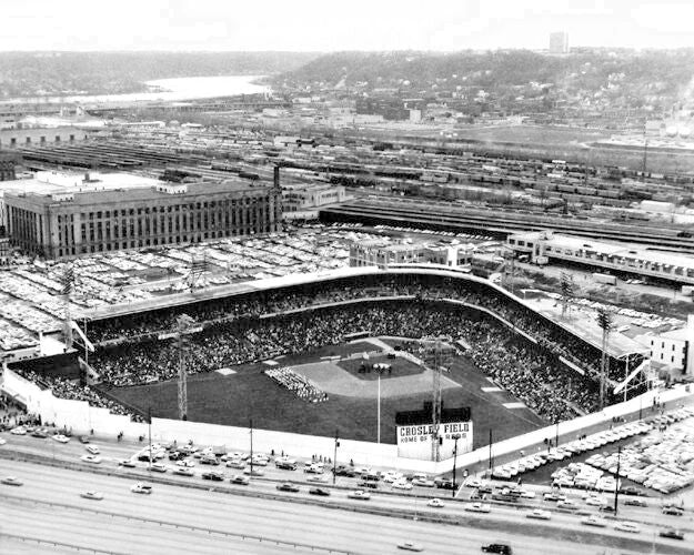 Cincinnati Reds Crosley Field Glossy Keychain Stadium Aerial Keychain