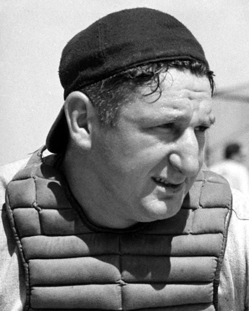 Cincinnati Reds Ernie Lombardi Glossy Magnet Baseball Magnet