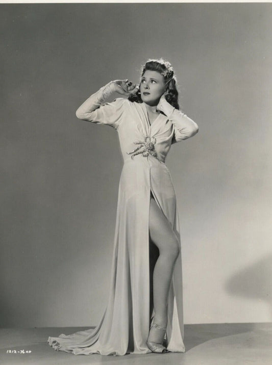 Classic 1940S Horror Movie Actress Evelyn Ankers Vintage Picture Magnet