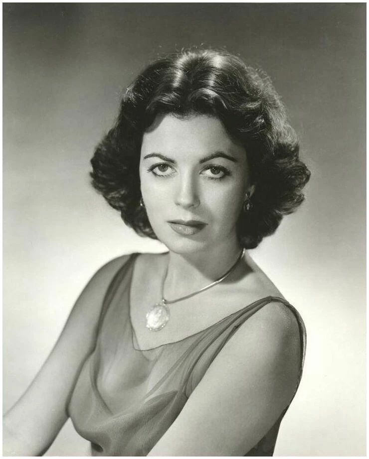Classic American Actress Faith Domergue Retro Vintage Picture Keychain