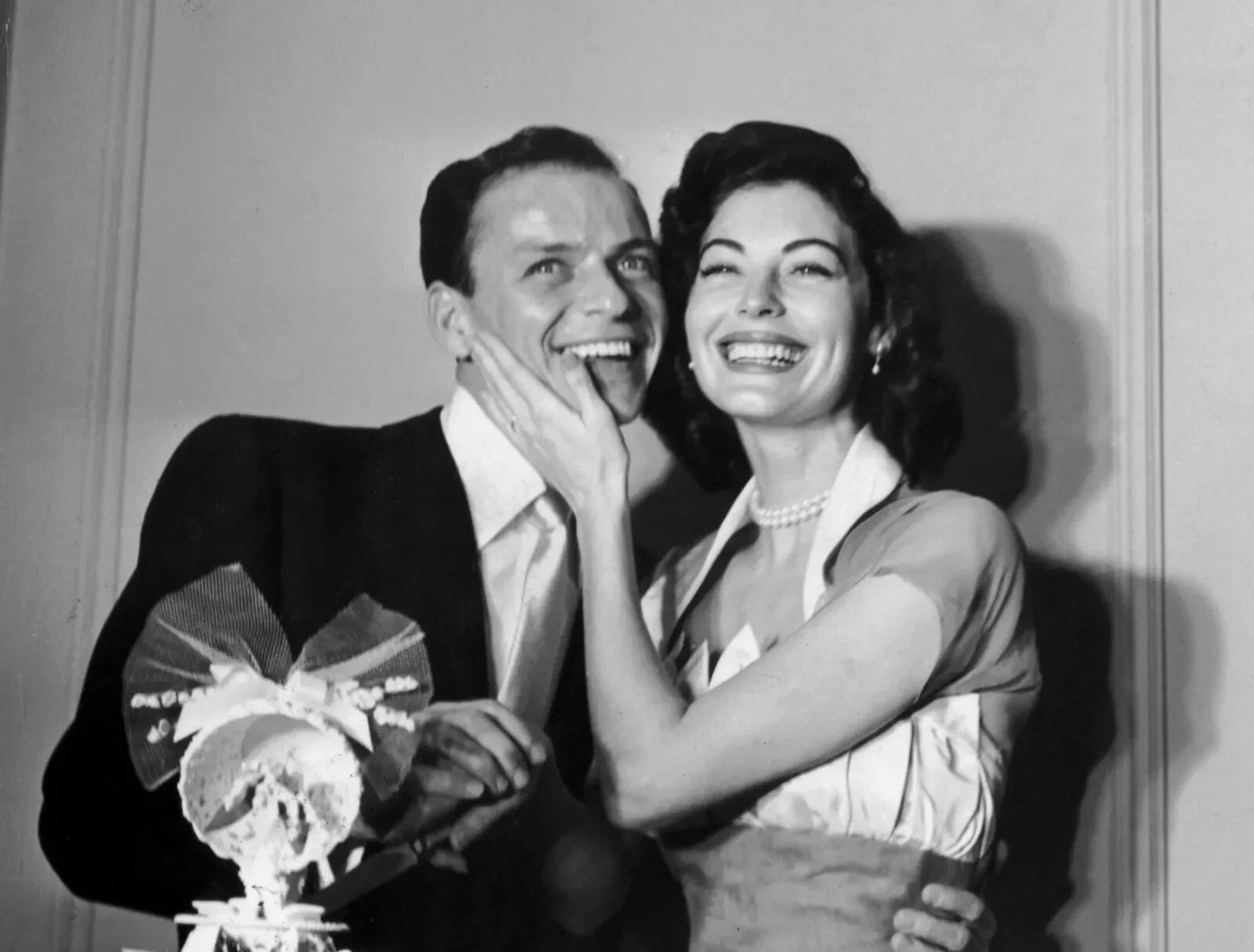 Classic Hollywood Couple Ava Gardner Frank Sinatra Wedding Picture Keychain