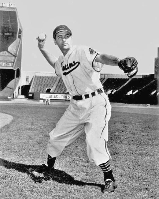 Cleveland Indians Lou Boudreau Glossy Keychain Baseball Keychain Hof 70