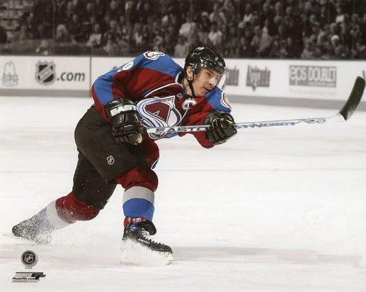 Colorado Avalanche Joe Sakic Glossy Nhl Hockey Photo Print Spotlight Poster