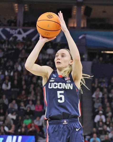 Connecticut Huskies Paige Bueckers Glossy Keychain College Basketball Print 2