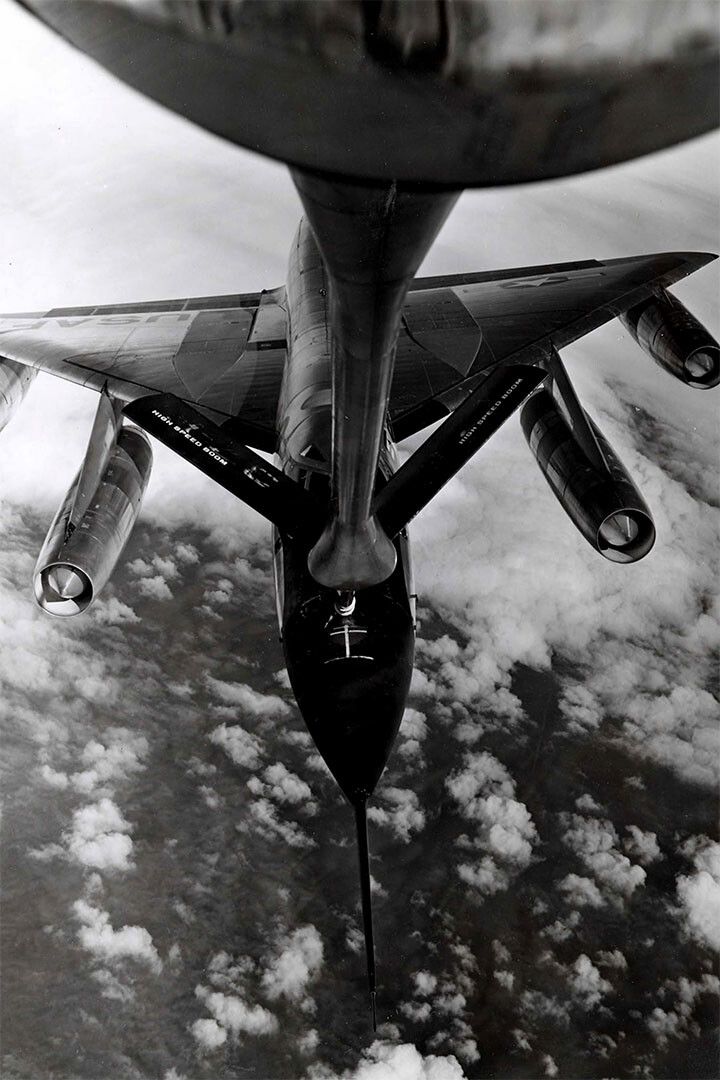 Convair B58 Hustler Bomber In Flight Aircraft Wall Home Decor Jigsaw Puzzle