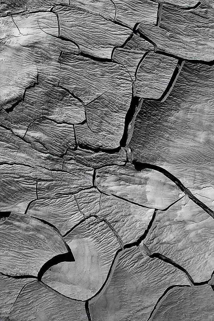 Cracks On A Dry Land Art Wall Decor Jigsaw Puzzle