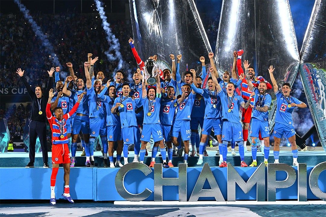 Cruz Azul Mexican Soccer League Champions Trophy Celebrate Jigsaw Puzzle
