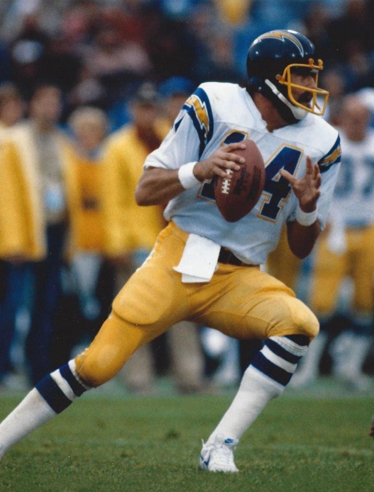 Dan Fouts Keychain San Diego Chargers Picture Nfl Football White Jersey