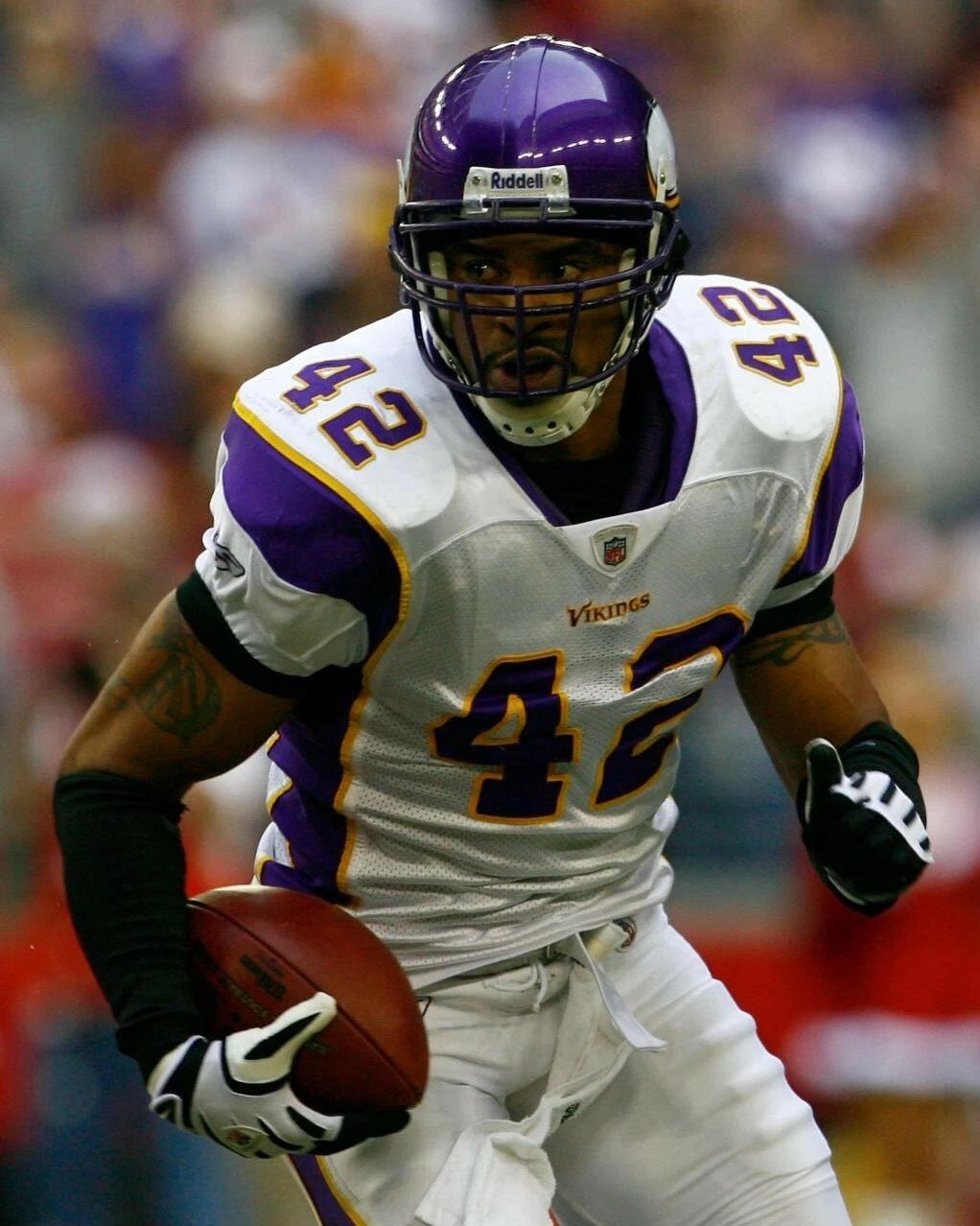 Darren Sharper Photo Minnesota Vikings Picture Nfl Football With Ball