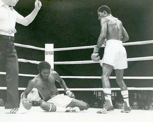 Davey Armstrong Magnet Boxing Picture
