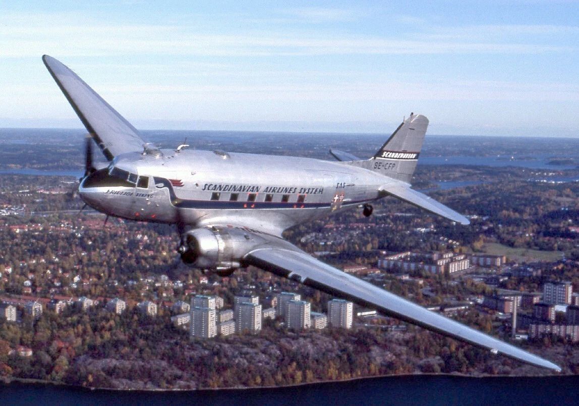 Dc 3 Vintage Propellor Plane Scandinavian Airlines Retro Picture Magnet