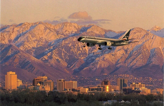 Delta Airlines B 200 Landing Salt Lake City Ut Airport Picture Photo