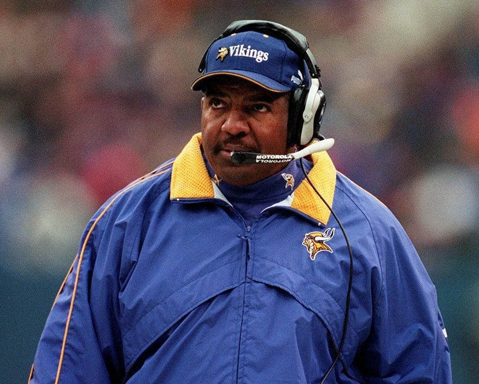 Dennis Green Photo Minnesota Vikings Picture Nfl Football With Head Set