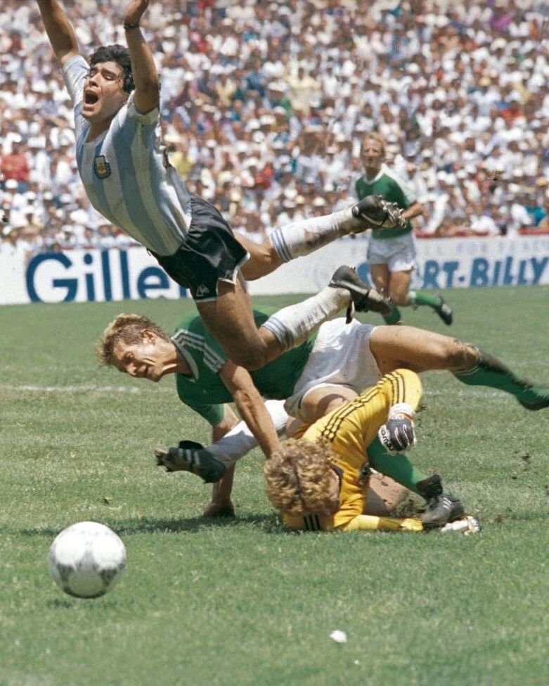 Diego Maradona Keychain Argentina Soccer Picture Action