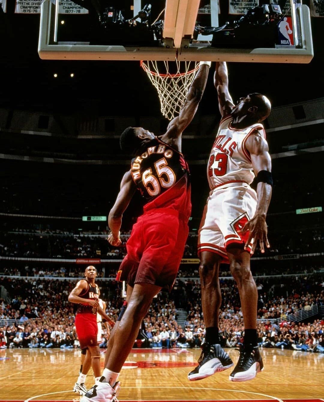 Dikembe Mutombo Photo Denver Nuggets V Chicago Bulls Picture Basketball Nba