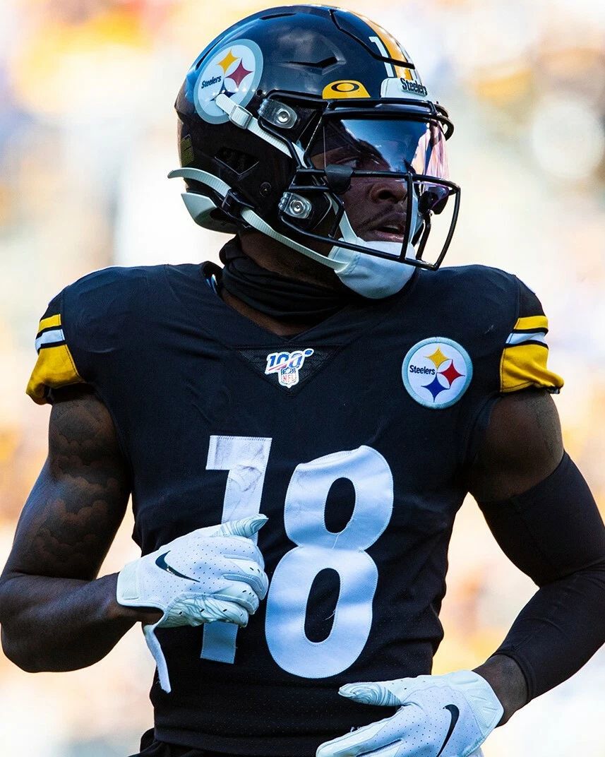 Diontae Johnson Magnet Pittsburgh Steelers Nfl Football Close Up