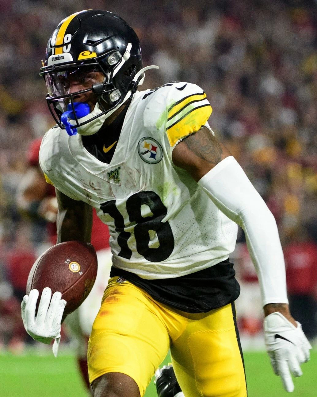 Diontae Johnson Photo Pittsburgh Steelers Nfl Football Close Up With Ball