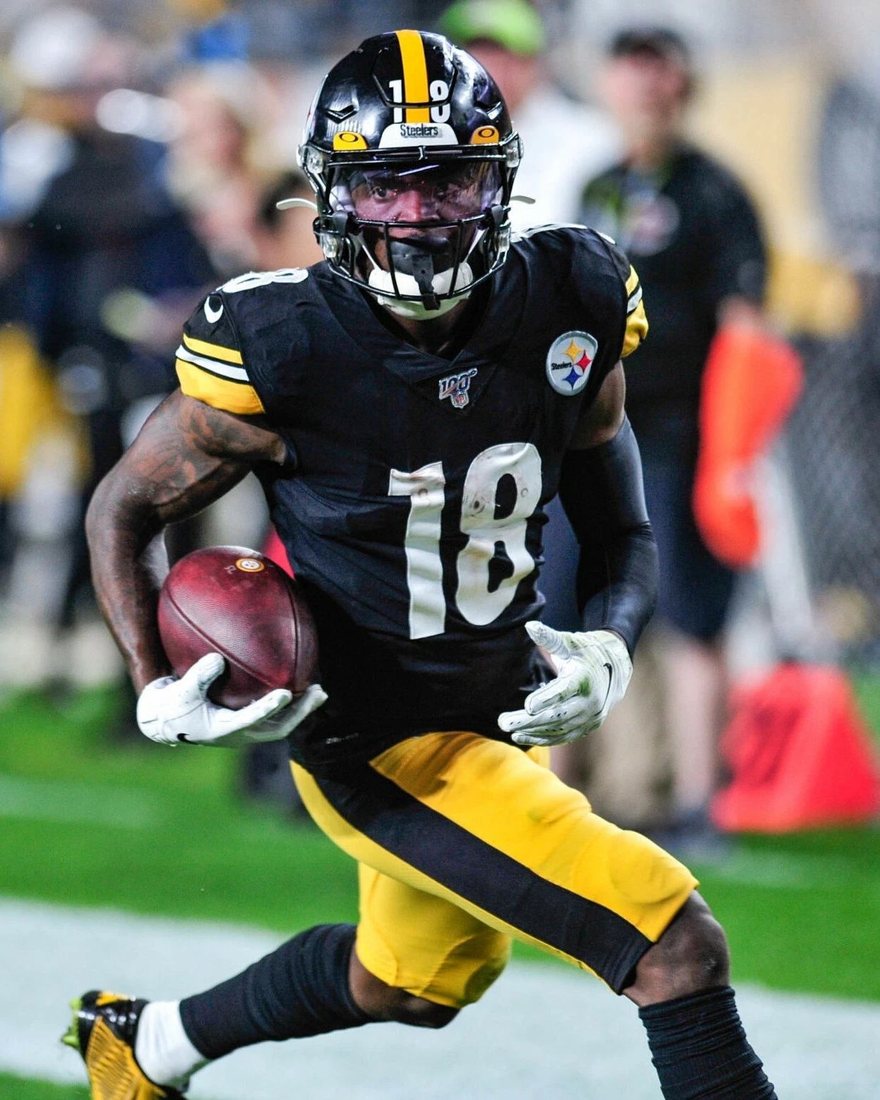 Diontae Johnson Photo Pittsburgh Steelers Nfl Football With Ball