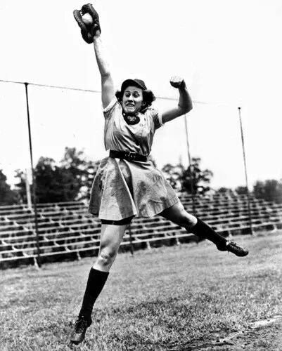 Dorothy Kamenchek Magnet Rockford Peaches Aagpbl Baseball Picture Dottie
