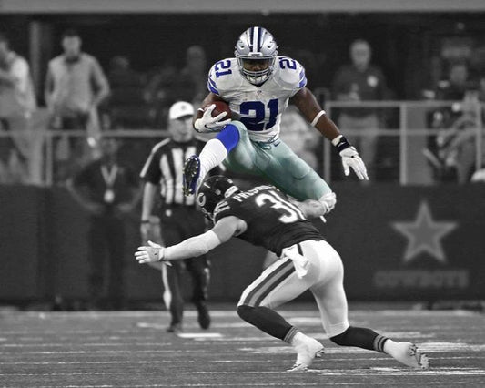 Dallas Cowboys Ezekiel Elliott Glossy Photo Football Print Spotlight Poster 2