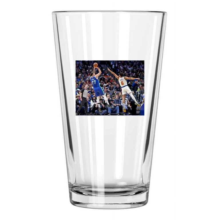 Dallas Mavericks Luka Doncic Photo '60 Point Game' Pint Beer Drinking Glass