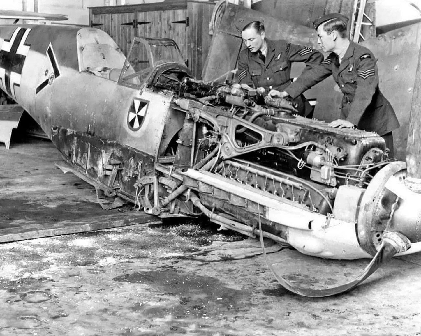 Damaged Royal Air Force Messerschmitt World War 2 Ww2 Picture Magnet