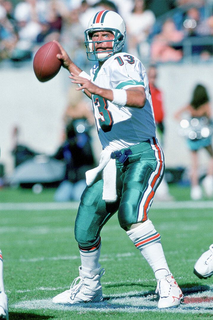 Dan Marino Miami American Football Player Jigsaw Puzzle